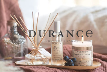 Créations de parfums d’intérieur raffinés, entre nature et élégance.