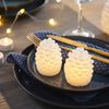 Set 2 pommes de pins cire LED 10cm
