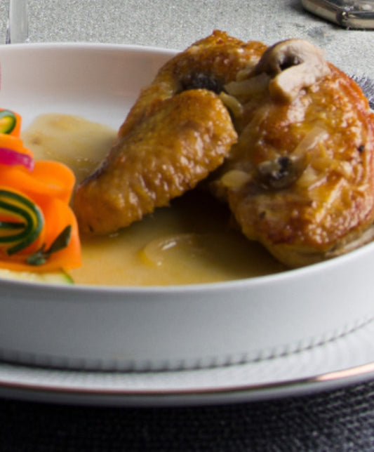 Pintade au Riesling, tagliatelles de courgettes et carottes
