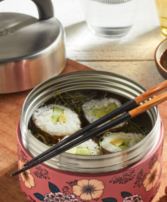 Maki végétarien (avocat, concombre, sésame)