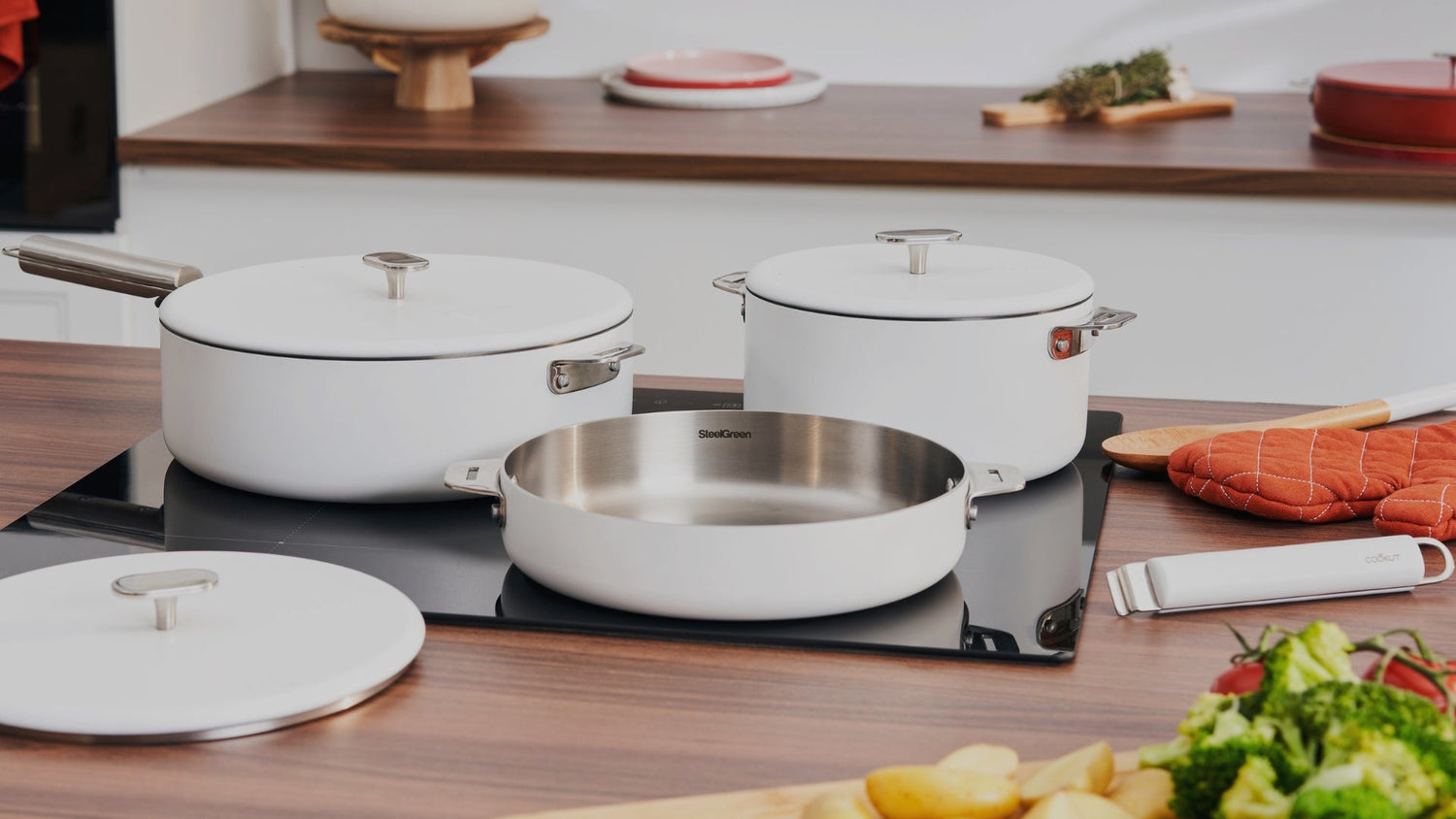 Les sauteuses et woks en inox
