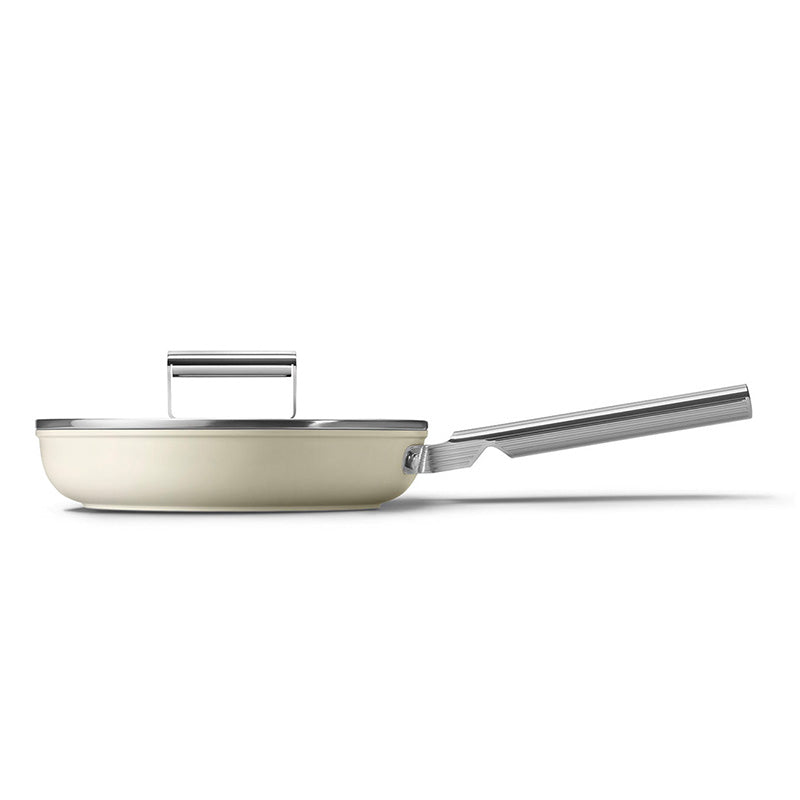 Poêle anti-adhésive 24 cm Crème Mat Années 50 Smeg