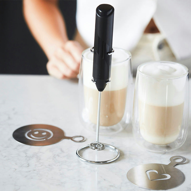 Set pour latte avec 2 verres double paroi 350ml un mousseur à lait et pochoir Point Virgule