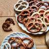 Bretzels chocolat blanc, matcha et framboises 100g Bretzel&Co