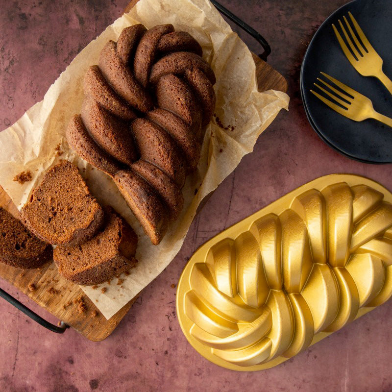 Moule à cake torsadé Gold Nordic Ware