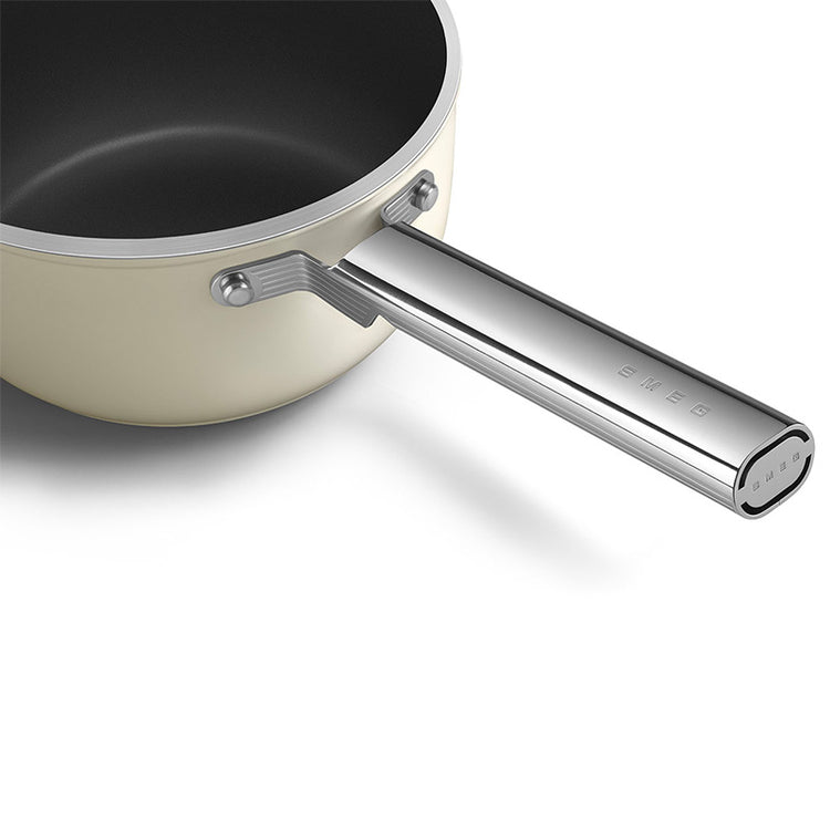 Casserole 20 cm avec couvercle Crème Mat Années 50 Smeg