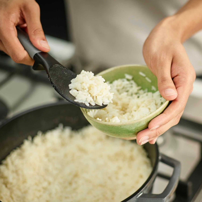 Cuillère à riz avec repoisoir