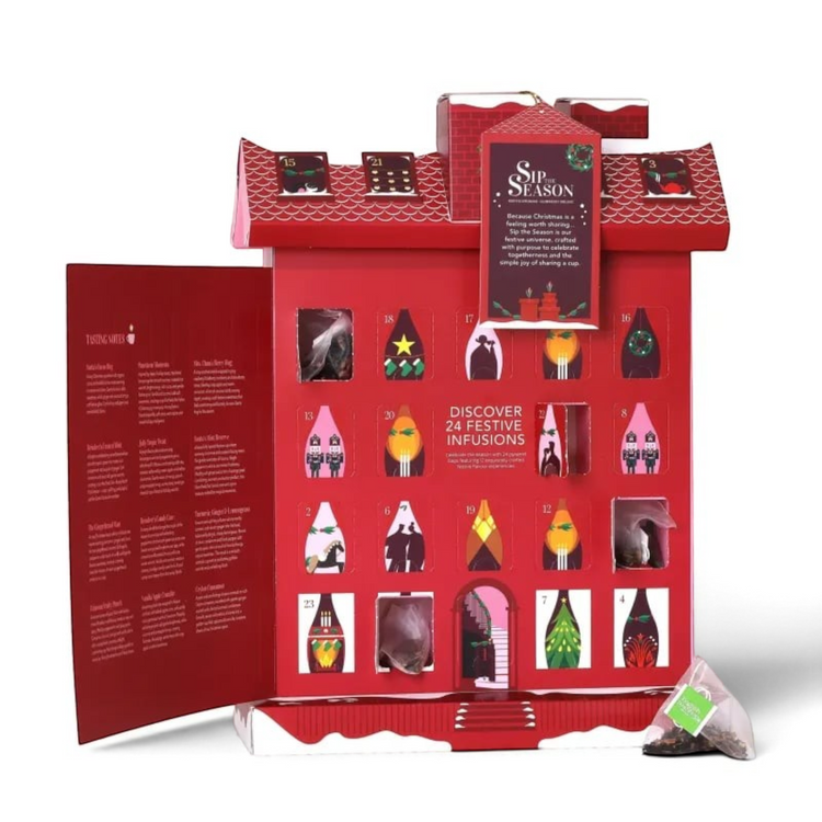 Calendrier de l'Avent Du Bruit dans la Cuisine Sip The Season en forme de manoir rouge avec 24 sachets de thé