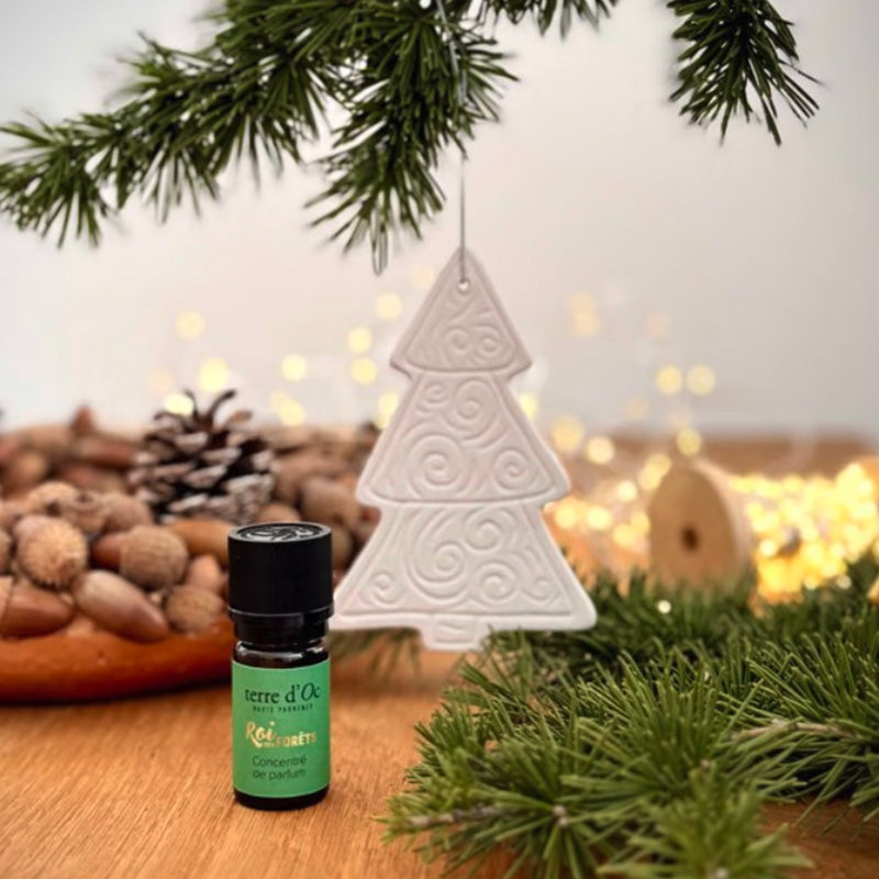 Surprise parfumée sapin en céramique avec un concentré de parfum Roi des Forêts Terre d'Oc