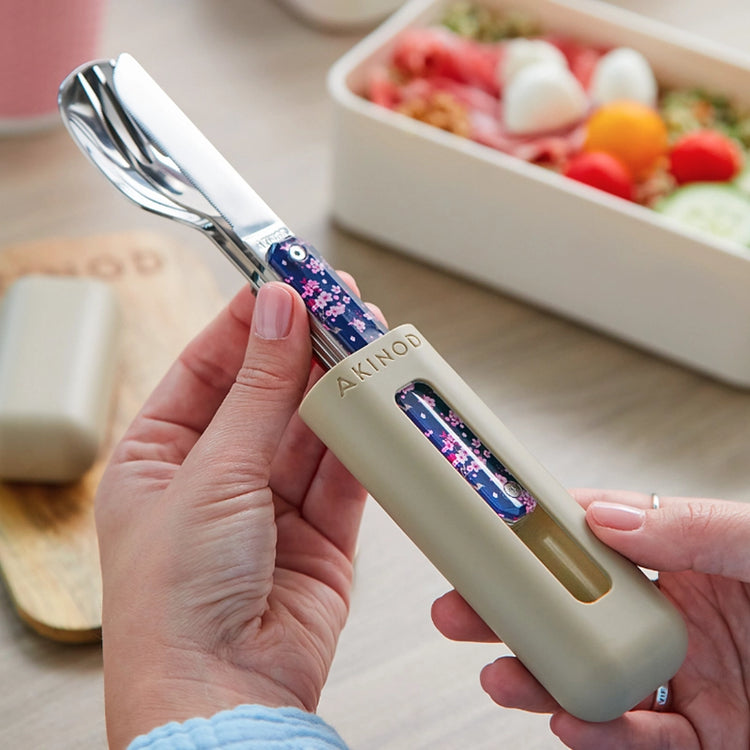 Couverts en acier inoxydable magnétique Fleur de Cerisier 12:34 Akinod