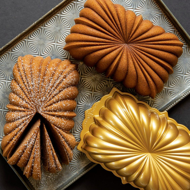 Moule à cake plissé Gold Nordic Ware
